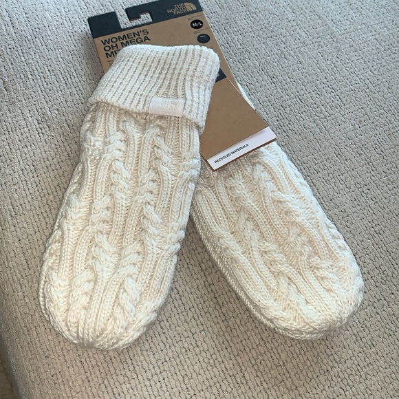 TNF OH MEGA MITT NWT - Picture 3 of 5